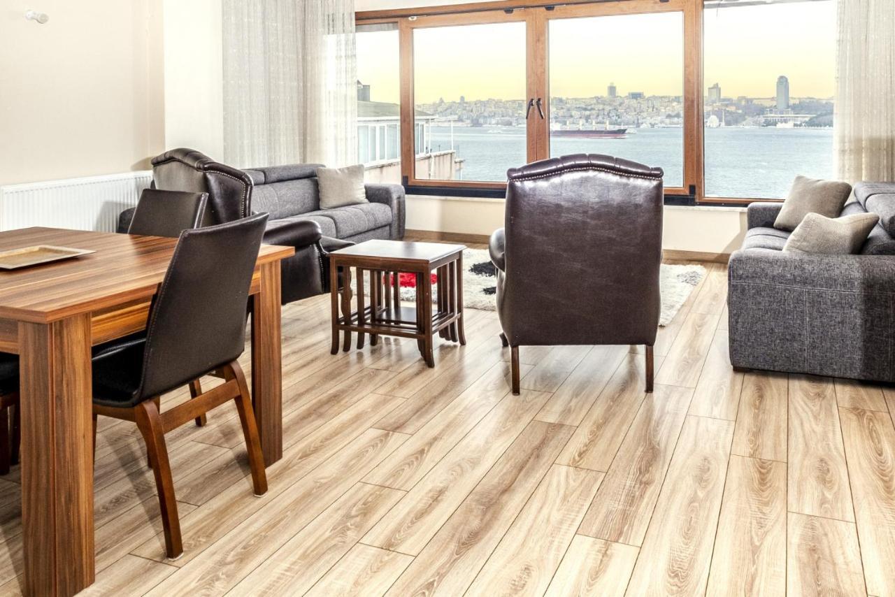 Flat With Sea View Near Uskudar Ferry Station Appartement Istanboel Buitenkant foto